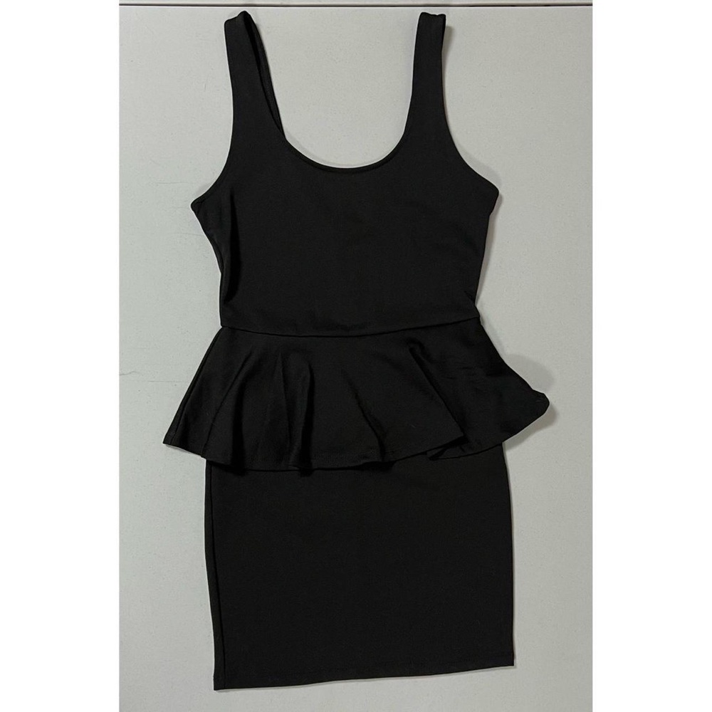 Black Peplum Bodycon Mini Dress Size M 🖤 #dress #bodycon #peplum #minidress
